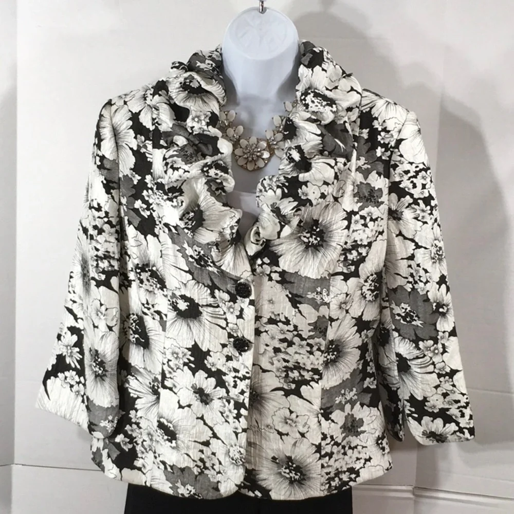 Adrianna Papell b/w ruffled jacket
